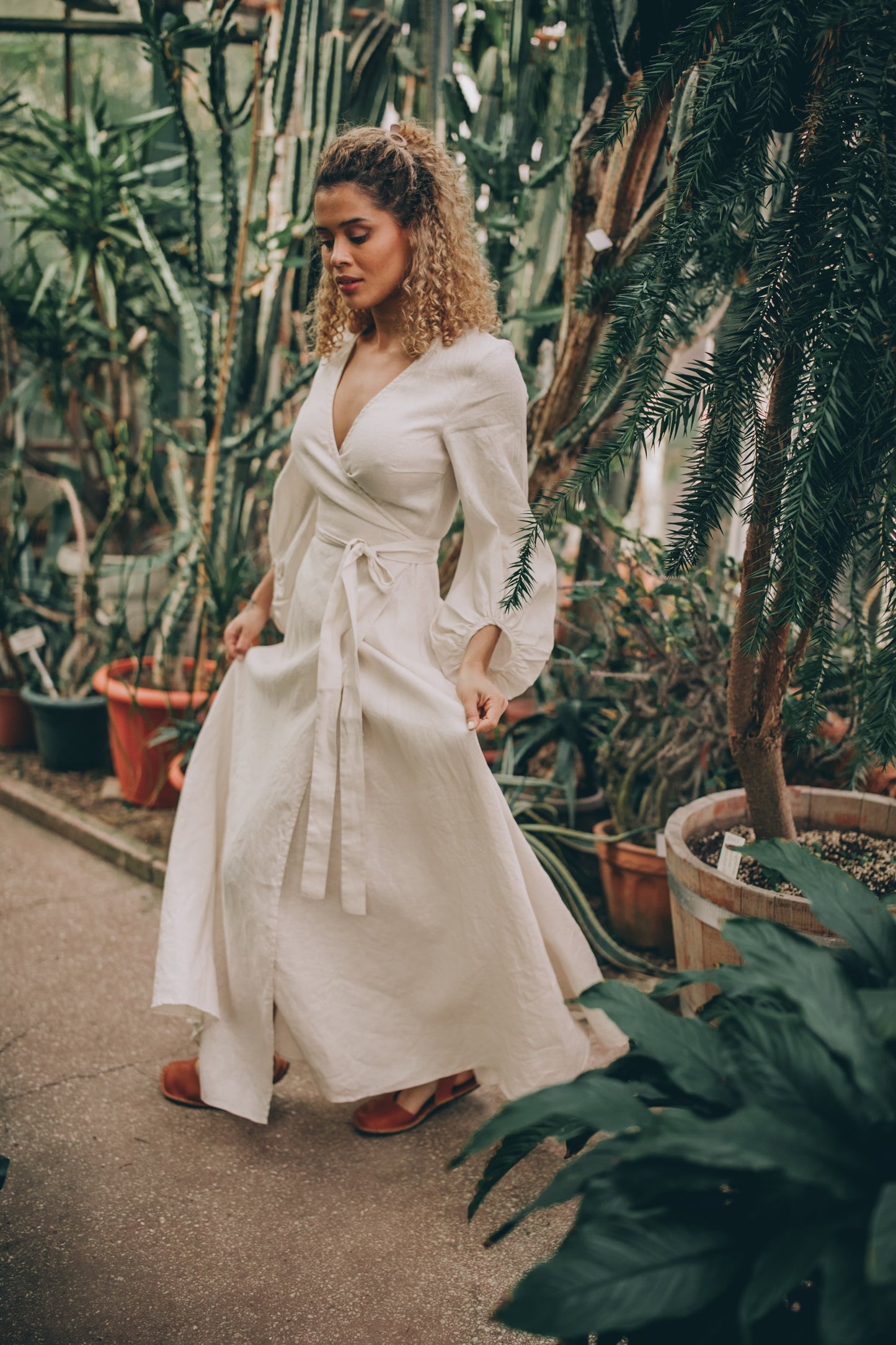 Linen maxi dress with puff sleeves, Visibleartshop