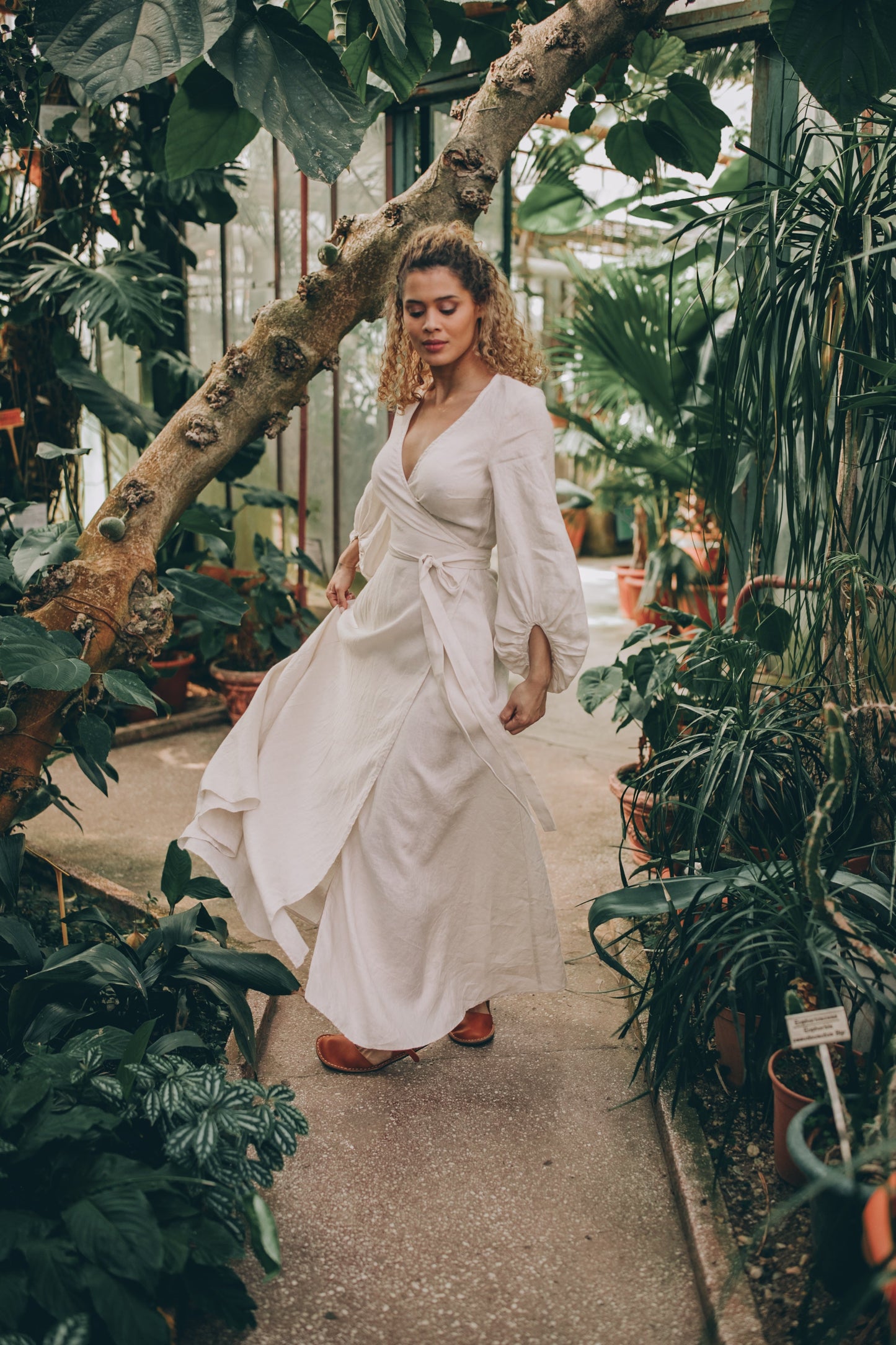 Linen maxi dress with puff sleeves, Visibleartshop