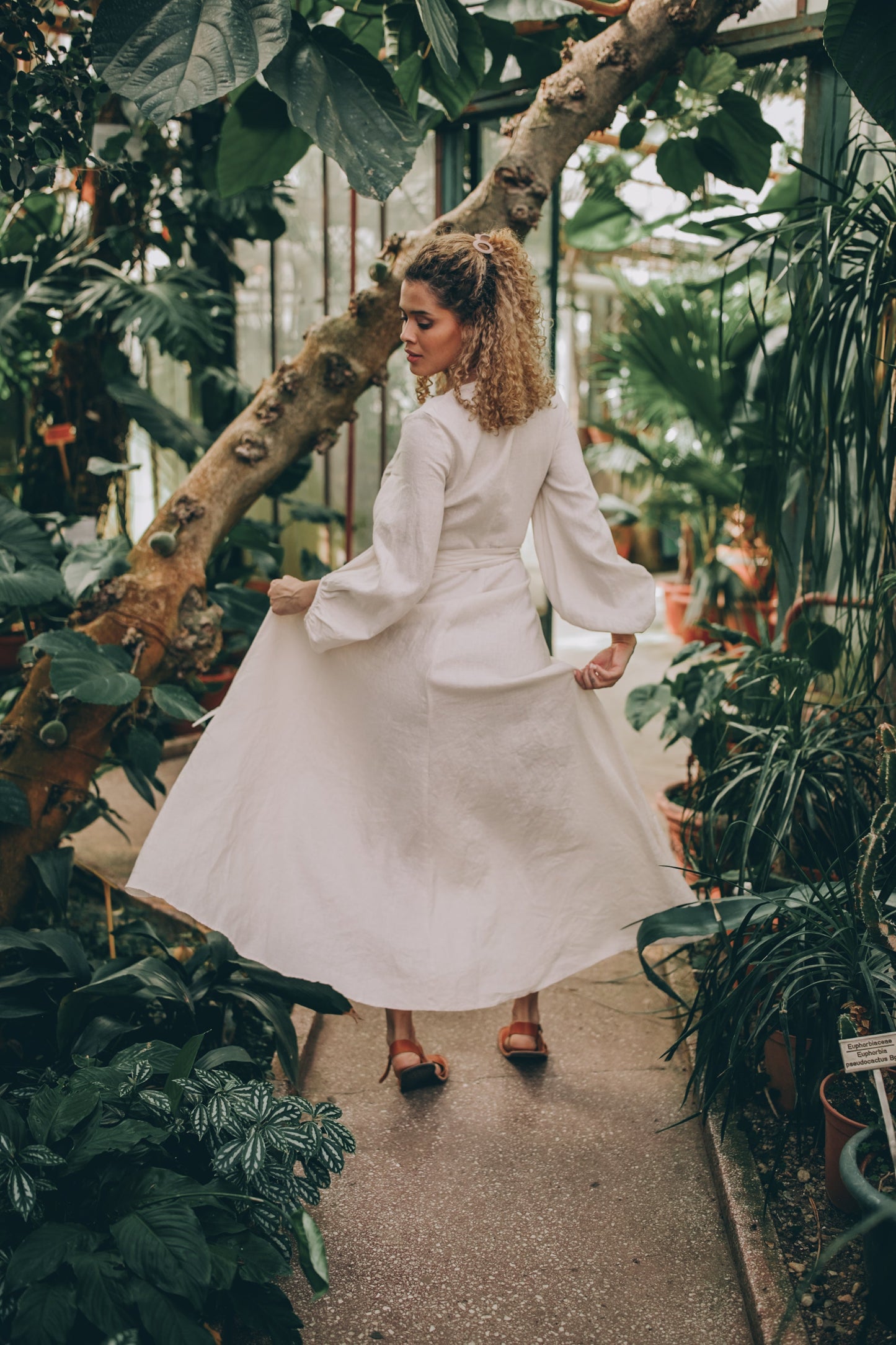 Linen maxi dress with puff sleeves, Visibleartshop