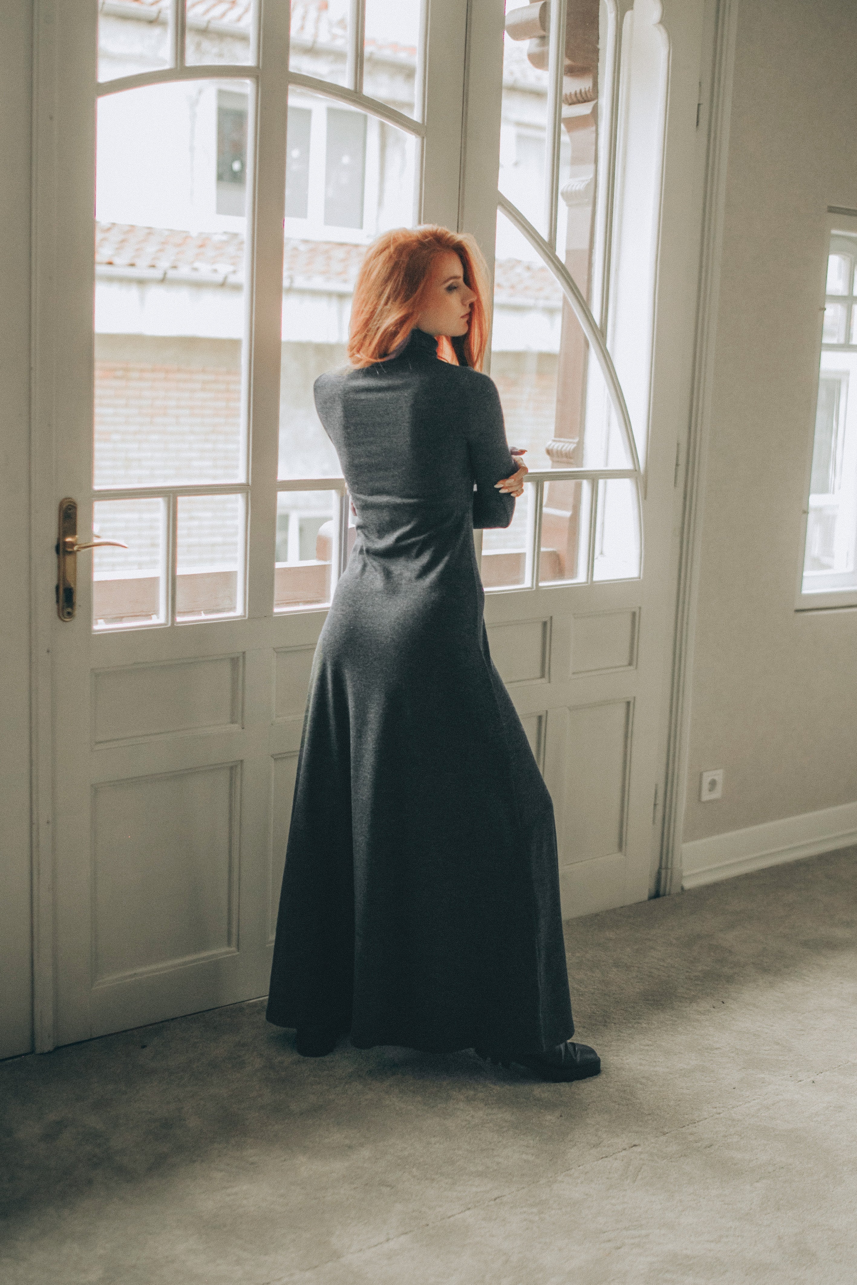 turtle neck long dress Cotton Maxi Turtleneck Dress, Gray Knitted Dress, Cotton Turtleneck Style, A-Line Silhouette, Fall Maxi Dress, M / Black this floor length dress Neon Green Sequin V-Neck Chic cotton mini dress Material:Bone-like
