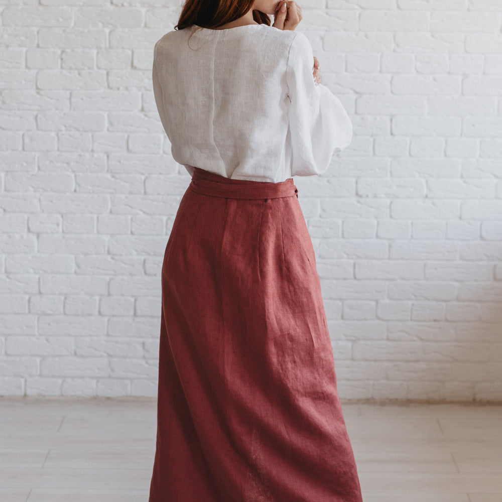 
                      
                        Heavyweight Minimalist Linen Skirt
                      
                    