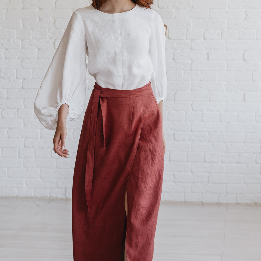 
                      
                        Heavyweight Minimalist Linen Skirt
                      
                    