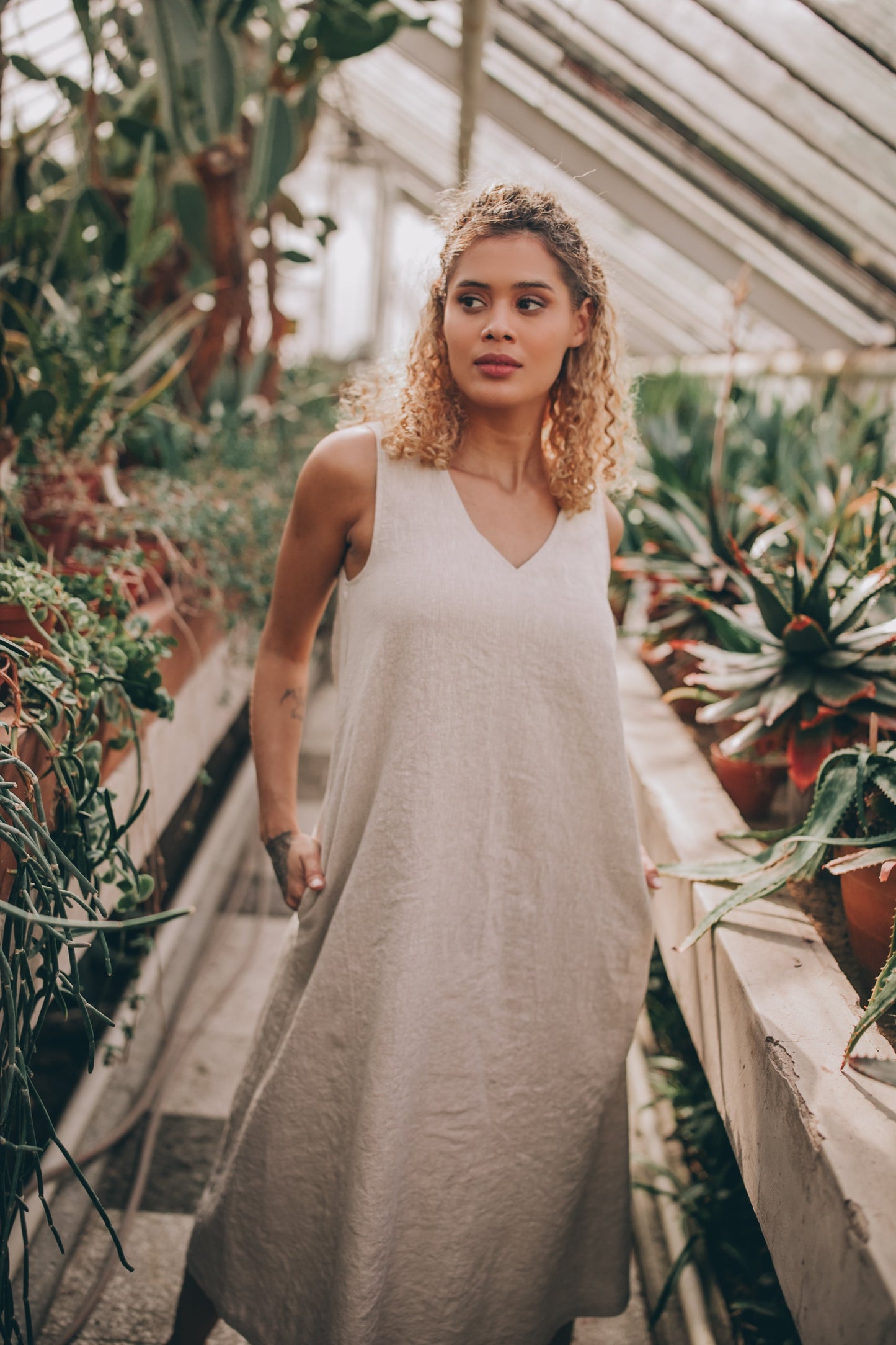 Minimalist Linen Dress in Midi Length, Summer Dress, Simple Tunic Dress, Linen Dress for Women, Plus Size Dress, Linen Clothing, L / Amethyst Minimalist Linen Dress in Midi Length, Summer Dress, Simple Tunic Dress, Linen Dress for Women, Plus Size Dress, Linen Clothing, L / Amethyst