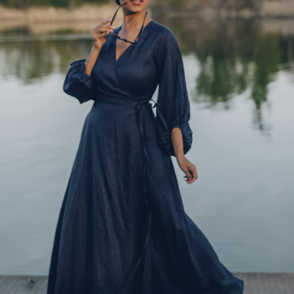 Linen Maxi Dress with Puff Sleeves - Elegant & Comfortable Fit VisibleArtShop Linen Maxi Dress with Puff Sleeves - Elegant & Comfortable Fit VisibleArtShop