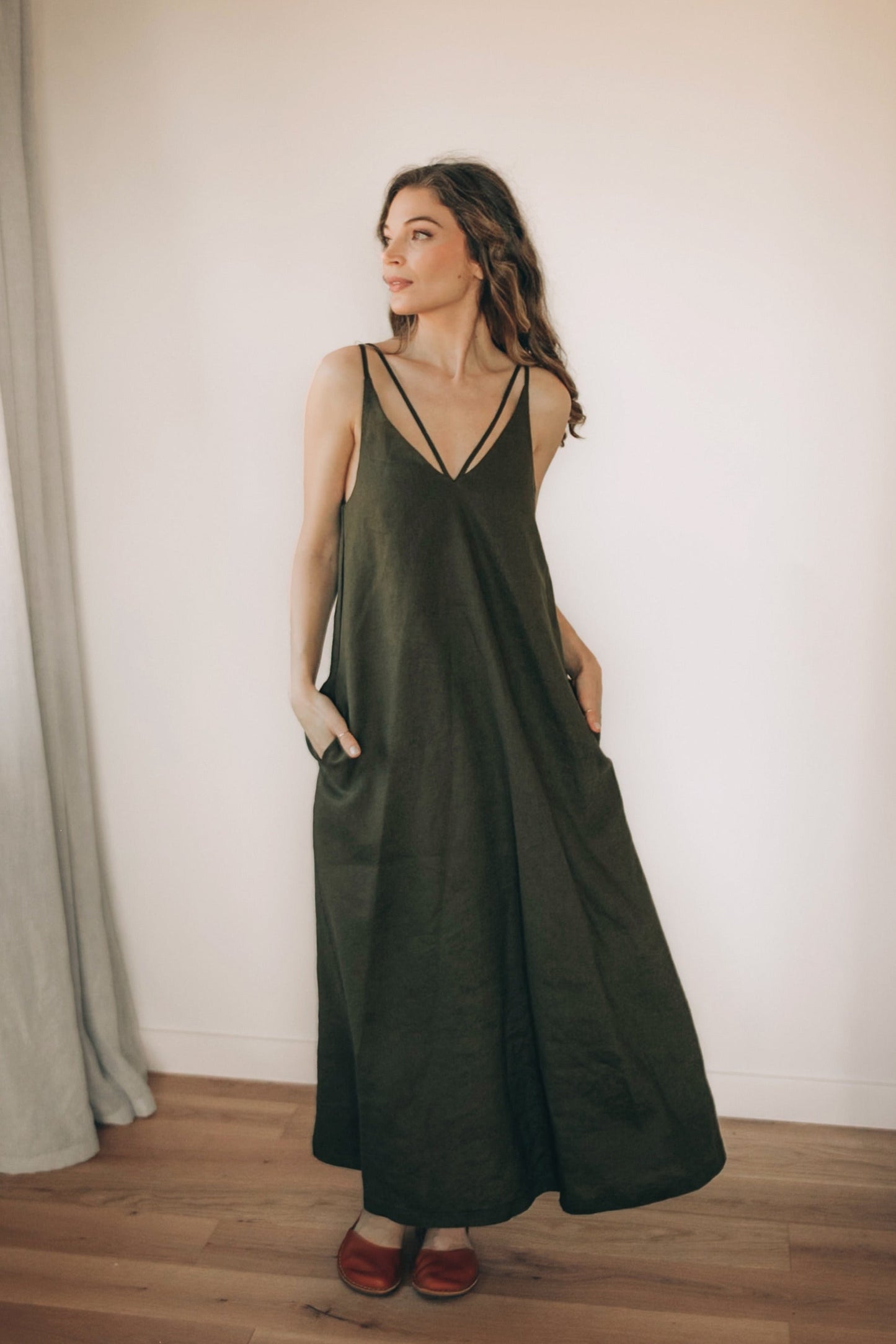 V-Neck Summer Linen Dress with open back and side pockets in breathable lightweight fabric