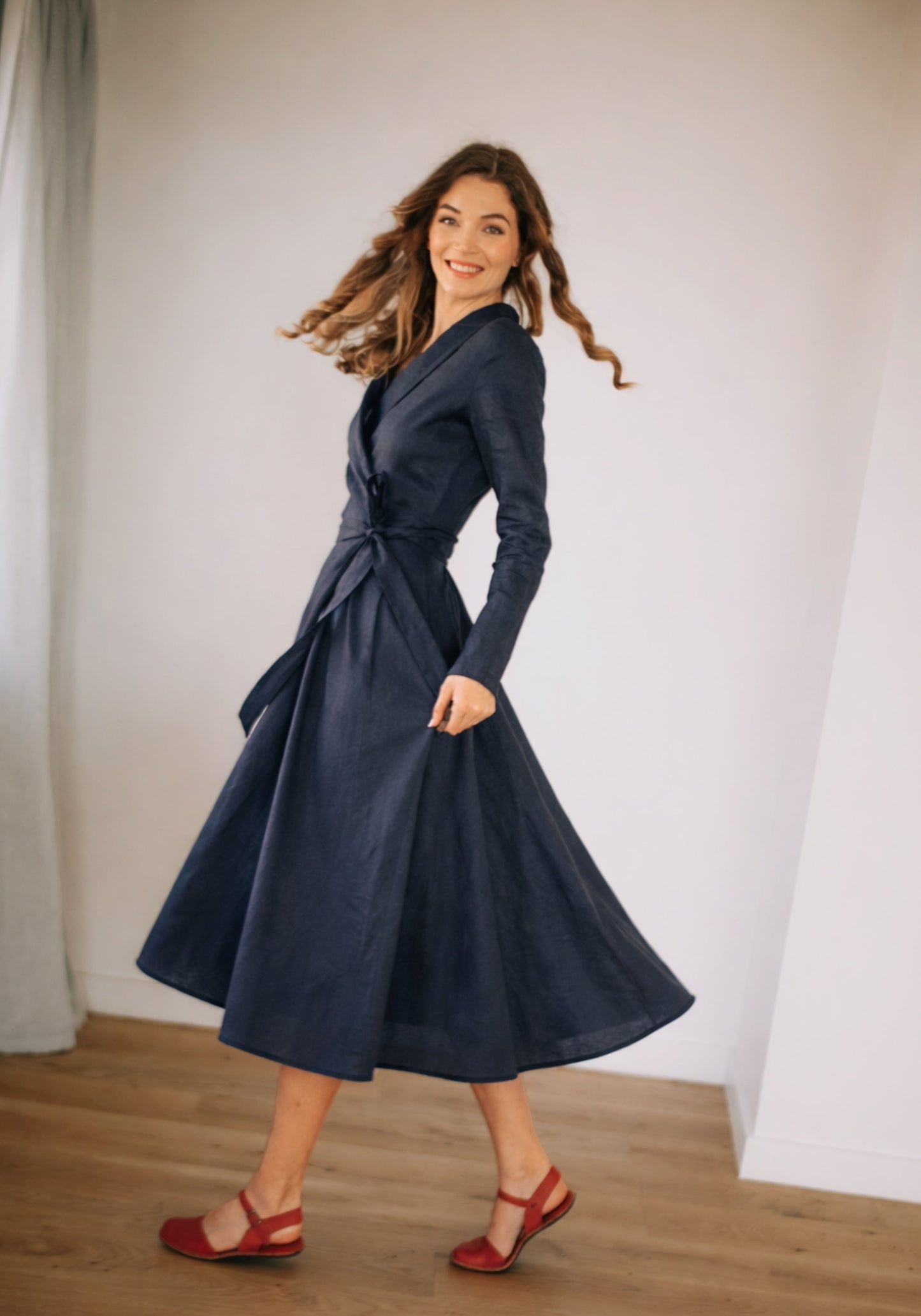 Elegant linen wrap midi dress with shawl collar and side pockets in breathable fabric