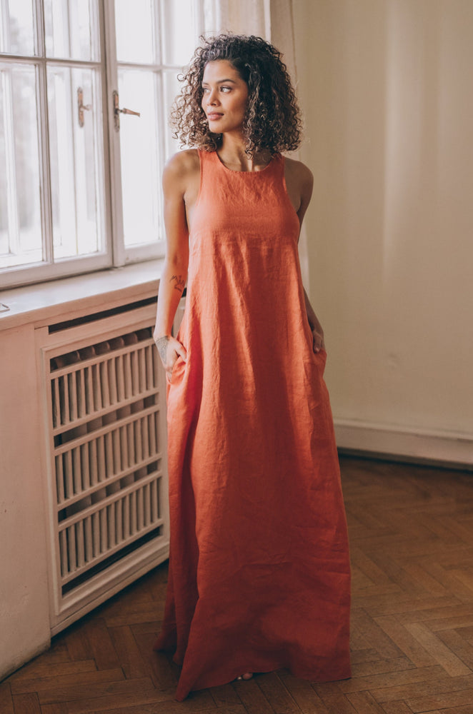 Minimalist Linen Dress with Pleat Detail - VisibleArtShop
