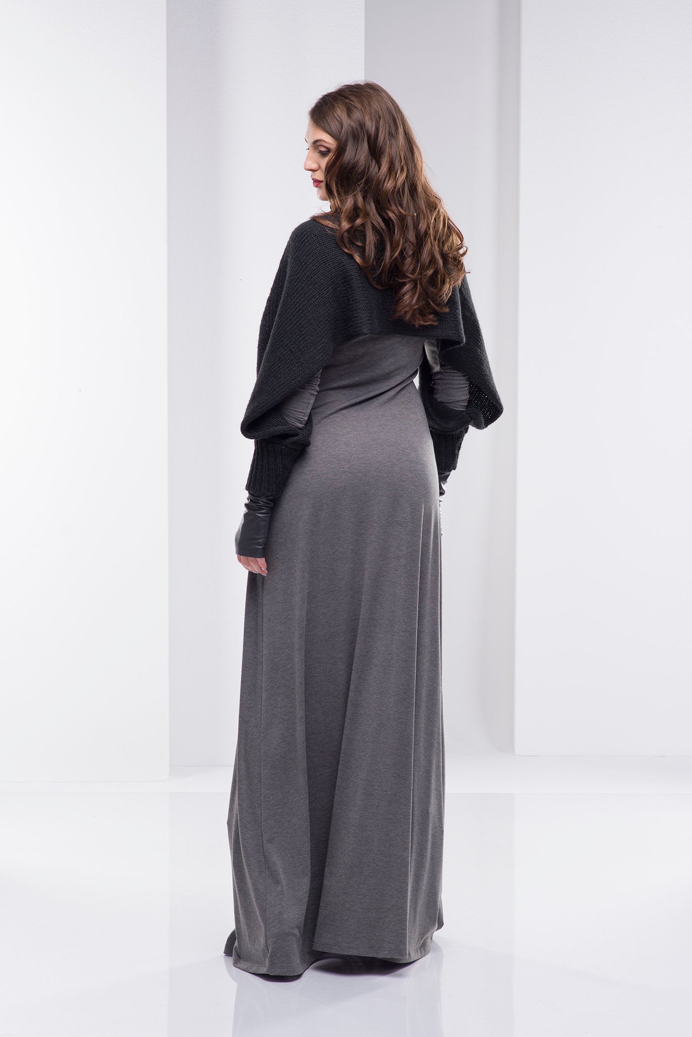 Minimalist Full Sleeve Maxi Dress, L / Gray Minimalist Full Sleeve Maxi Dress, L / Gray